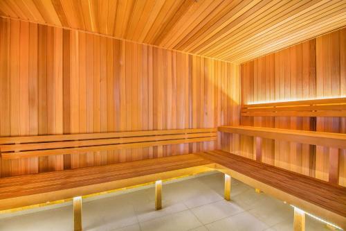 Apartamento Convenient Inner-city Pad With Pool Gym And Sauna