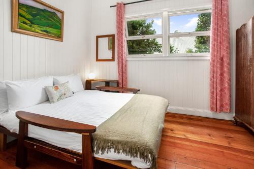 Apartamento Beautiful Family Home With Deck, Yard And Parking