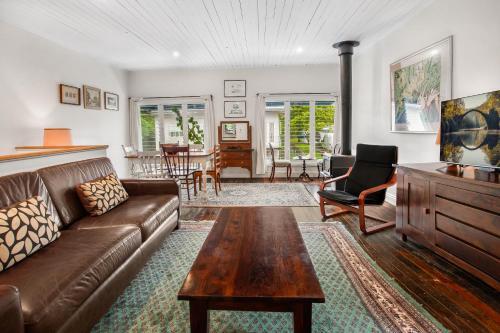 Apartamento Beautiful Family Home With Deck, Yard And Parking