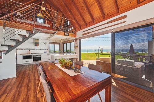 A Perfect Stay - Belongil On The Beach