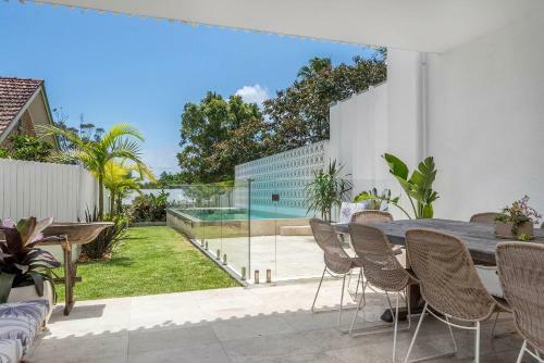 A Perfect Stay - The Cedrics 1