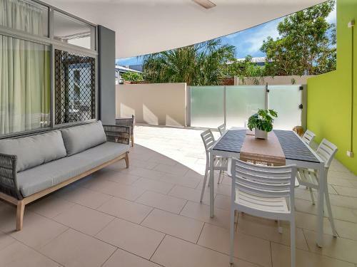 Stunning Ground Floor City Apartment.