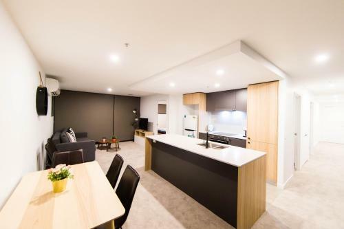 "mid Night" Apartment Canberra City Onsite Parking