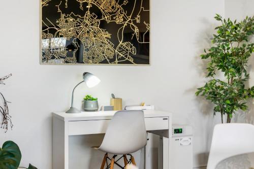 Apartamento 1-bed Unit With Balcony, Parking, Pool And Gym