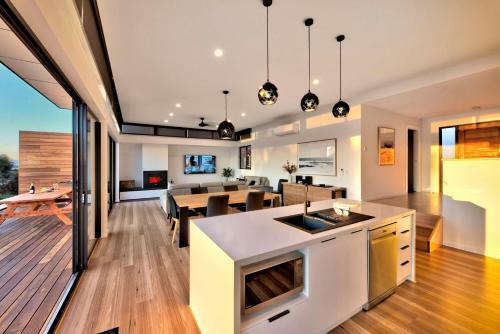 Freycinet Coastal Retreat