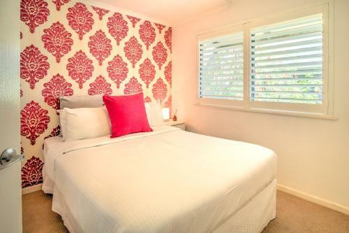 Coolum Beach 3 Level Townhouse Private Rooftop Terrace Spa Overlooking Mount Coolum