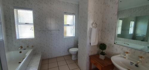 Hostal Brenton On The Rocks