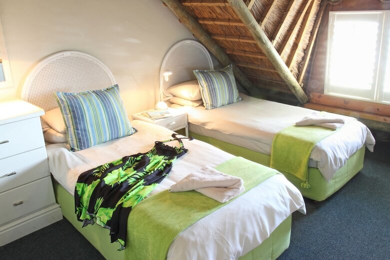 Hostal Brenton On Sea Cottages