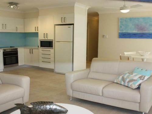 Apartamento Beachpoint 302 - On The Beach!
