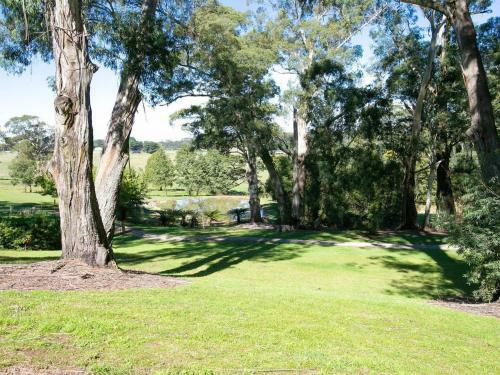 Redcourt - Est 1904: Southern Highlands Elegance