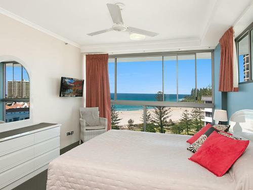 Ocean Plaza Unit 835 - Beachfront In Central Coolangatta