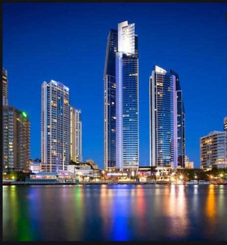 Apartamento Stunning Views - Hotel Stay On Cavill - Level 24