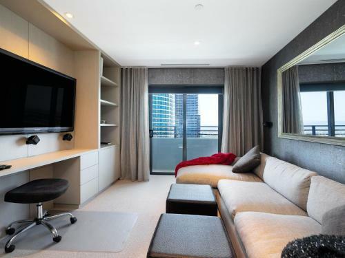 Luxury For The Soul 2 Bedroom Beachfront Apartment