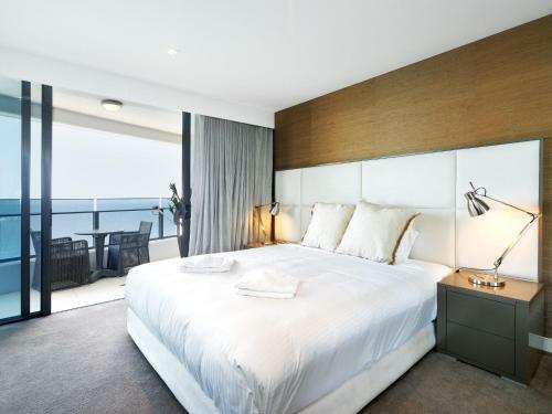 Luxury For The Soul 2 Bedroom Beachfront Apartment