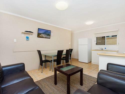 Apartamento Pacific View Unit 4 - Comfortable Budget Style, Beachfront Rainbow Bay Coolangatta