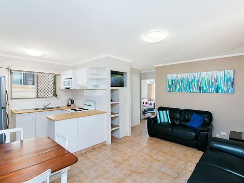 Apartamento Pacific View Unit 5 - Comfortable Budget Style, Beachfront Rainbow Bay Coolangatta