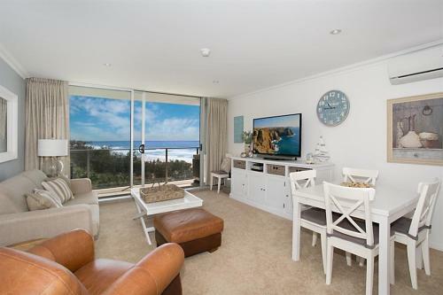 Aparthotel One The Esplanade Apartments On Surfers Paradise