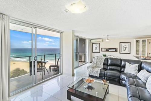 Aparthotel One The Esplanade Apartments On Surfers Paradise