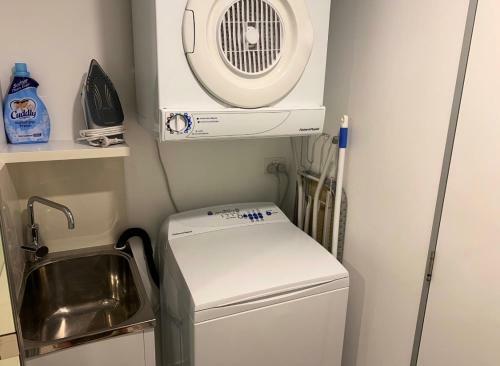 Breathtaking Views 4bd High Floor Lux Apartment