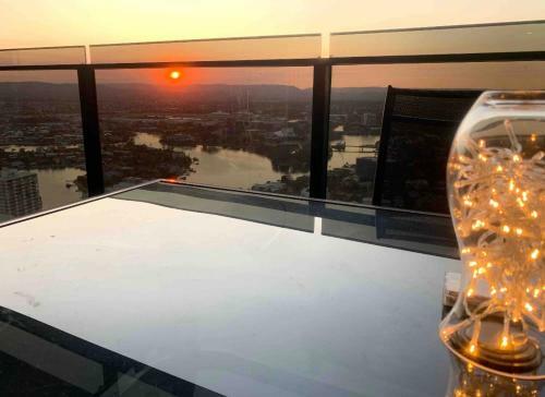 Breathtaking Views 4bd High Floor Lux Apartment