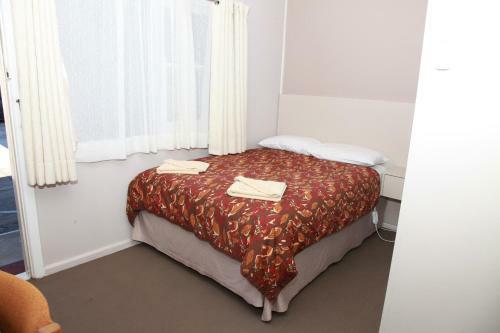 Hillview Motel