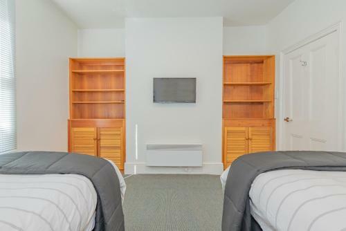 4 Bedroom House - Hobart Cbd - Free Parking