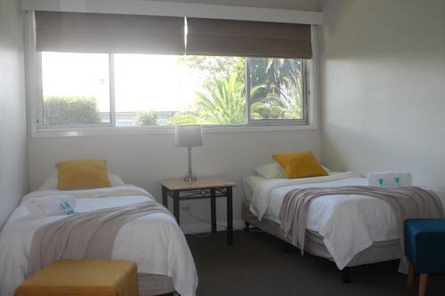 Seaside Apartment Huskisson Jervis Bay With Private Sunny Garden
