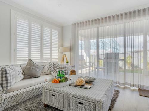 House On The Hill - Inspired Coastal Hamptons Vibe
