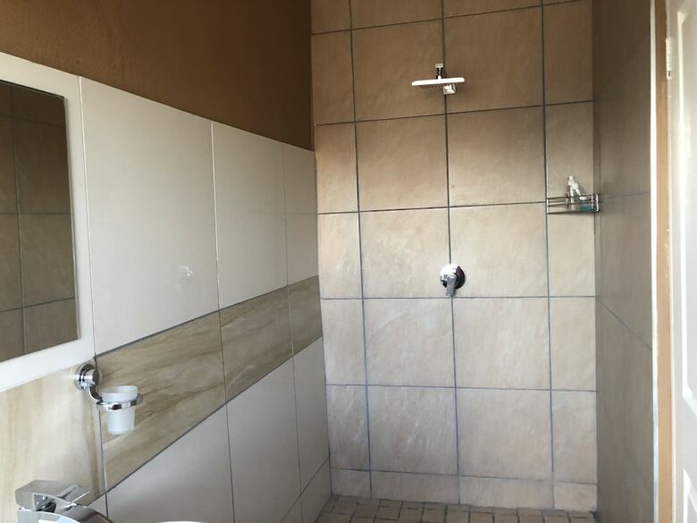 Hostal Me Casa Guest House