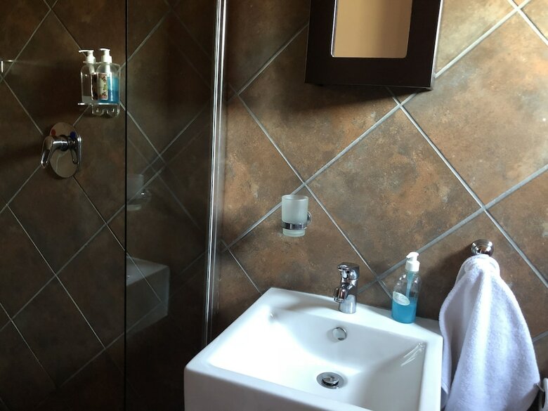 Hostal Me Casa Guest House