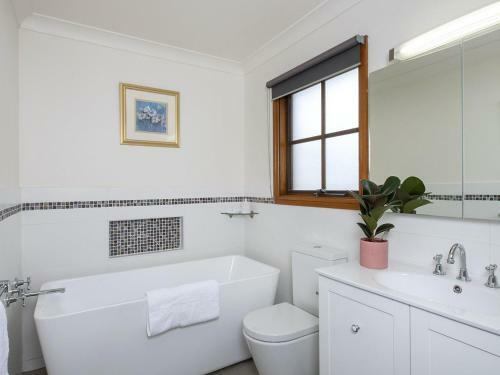 Cloud 9 Cottage - Waves, Walks And Welcoming