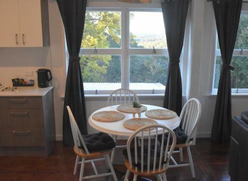 New Winston Cottage Leura Views & Location