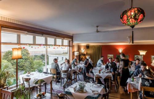Mountain Home Leura - Perfect Weekend Escape