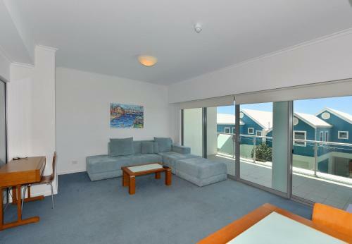 Sea Side 110