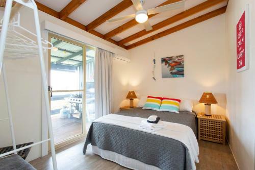 La Cabana - Mandurah Beach House