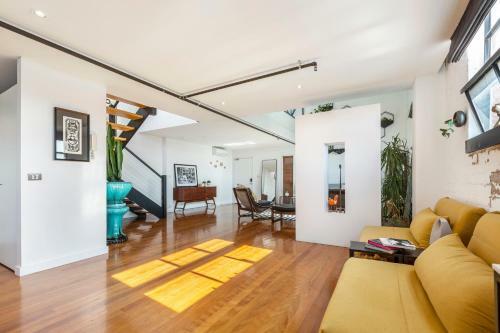 Apartamento Staycentral - Fitzroy Converted Warehouse Penthouse