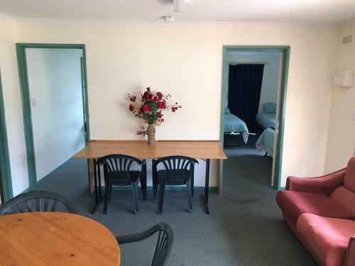 El Kanah Retreat - The Village