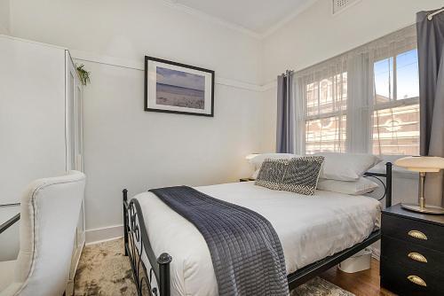 Apartamento Cute? ?3-bed? ?unit? ?with? ?balcony? ?5? ?min? ?from? ?beach?