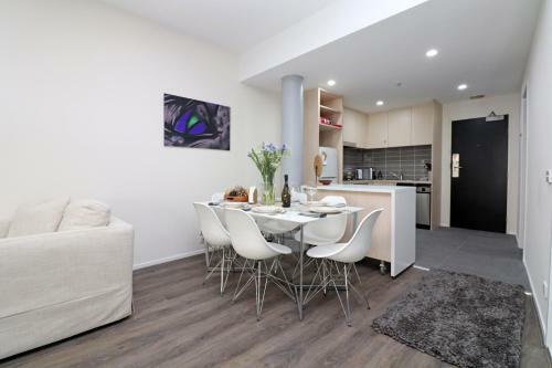 Apartamento Degraves Hidden Gem - Parking, Convenient Cbd Location, Lift