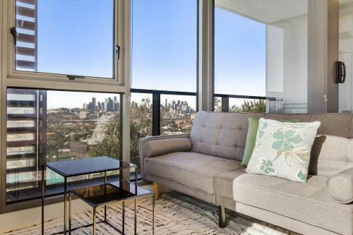 Apartamento Breathtaking Unit With City And Racecourse Views