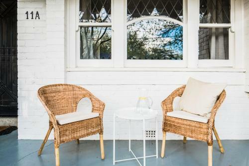 Elwood Beach Calming Tones - Pets, Garden