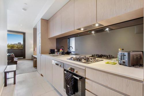 Convenient City Apartment With Resort-style Extras