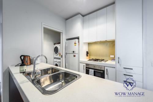Wow Apartment On Swanston