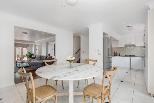 Coastal, Family-sized Getaway In Beachside Locale
