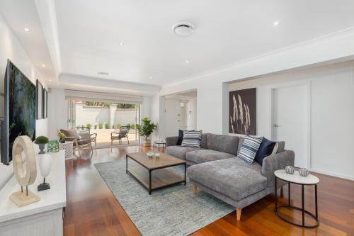 Coastal, Family-sized Getaway In Beachside Locale