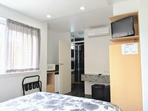 Acland Street Studio Apartment Free Parking