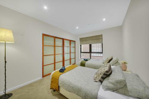 Apartamento A Charming & Spacious 3br Home With Free Parking