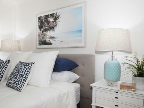 Windmill 4 - Two Bedroom Beachside Apartment On Parkyn Parade!