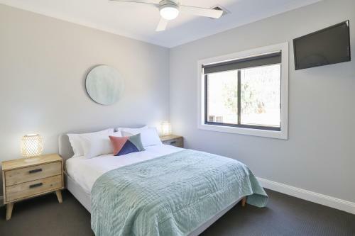 Indulge Luxury Homes - Dockside Marina