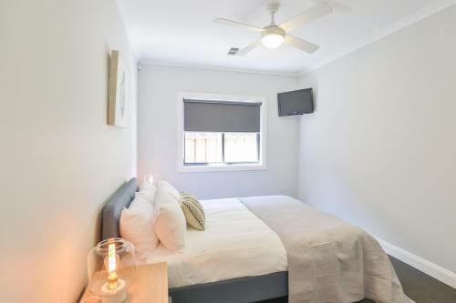 Indulge Luxury Homes - Dockside Marina